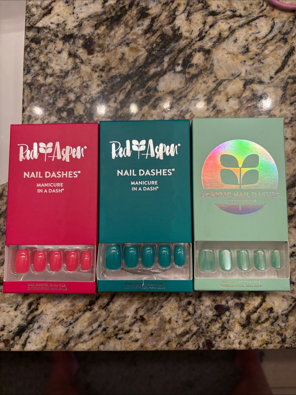 Red aspen nails bundle